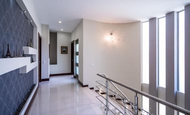 Excelente Casa en Olivos Residencial