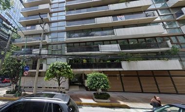 Excelente Penthouse de Remante Bancario