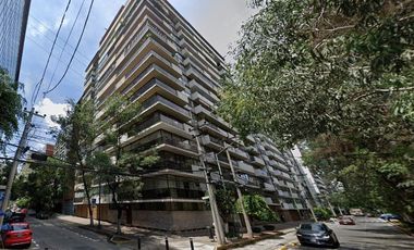 Excelente Penthouse de Remante Bancario