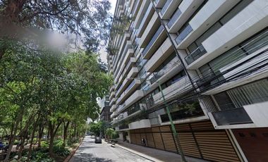 Excelente Penthouse de Remante Bancario