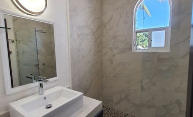 VENTA DE EXCELENTE CASA CON ACABADOS DE PRIMERA FRACC. BURGOS EN TEMIXCO EDO. MORELOS  $5,200,000.00