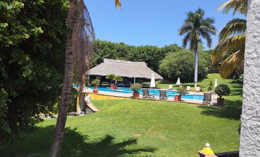 VENTA DE EXCELENTE CASA CON ACABADOS DE PRIMERA FRACC. BURGOS EN TEMIXCO EDO. MORELOS  $5,200,000.00