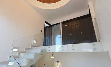 VENTA DE EXCELENTE CASA CON ACABADOS DE PRIMERA FRACC. BURGOS EN TEMIXCO EDO. MORELOS  $5,200,000.00