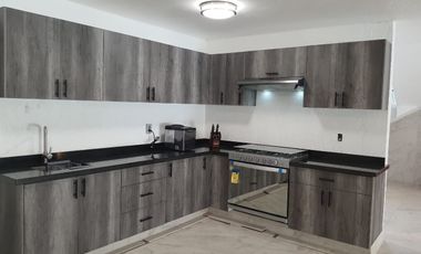 VENTA DE EXCELENTE CASA CON ACABADOS DE PRIMERA FRACC. BURGOS EN TEMIXCO EDO. MORELOS  $5,200,000.00