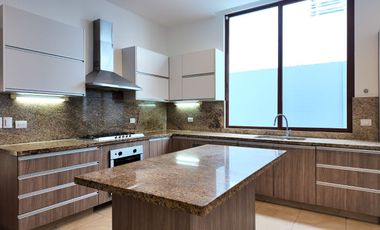 Urb. Arrecife Casa en venta  Isla Mocoli oportunidad