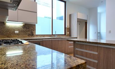Urb. Arrecife Casa en venta  Isla Mocoli oportunidad