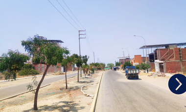 Venta de 2 terrenos juntos en Urb La Planicie III etapa
