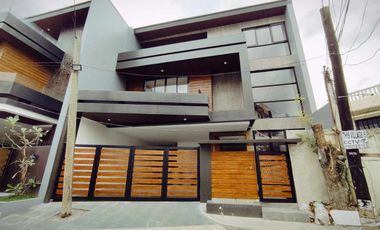 FOR SALE MAJESTIC DESIGN 3 STOREY HOUSE IN BETTER LIVING
