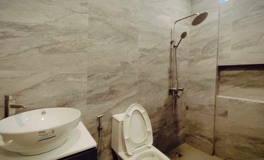 FOR SALE MAJESTIC DESIGN 3 STOREY HOUSE IN BETTER LIVING