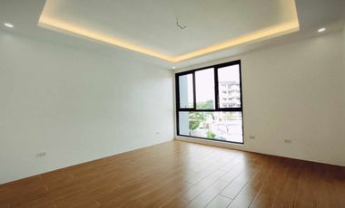 FOR SALE MAJESTIC DESIGN 3 STOREY HOUSE IN BETTER LIVING