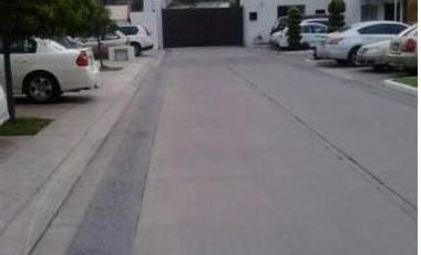 NO DEJES PASAR ESTA OPORTUNIDAD CASA EN REMATE BANCARIO EN TULTITLAN EDO.MEX.