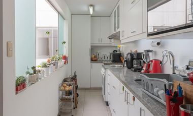 DUPLEX 241 M2 FRENTE A PARQUE, 4 DORM, 3.5 BAÑ, 2 ESTAC $ 330,000