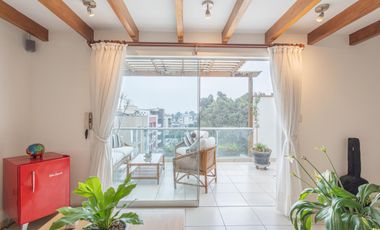 DUPLEX 241 M2 FRENTE A PARQUE, 4 DORM, 3.5 BAÑ, 2 ESTAC $ 330,000