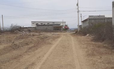 **Lote de 500 metros a pocos pasos de la Entrada 7 Punta Blanca Ecuador**
