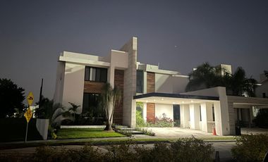 En Venta Paraíso Country