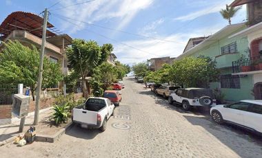 VENTA DE CASA en PUERTO VALLARTA a solo 10 Minutos de PLAYA con 2 RECARAMAS