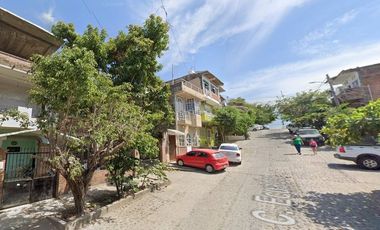 VENTA DE CASA en PUERTO VALLARTA a solo 10 Minutos de PLAYA con 2 RECARAMAS