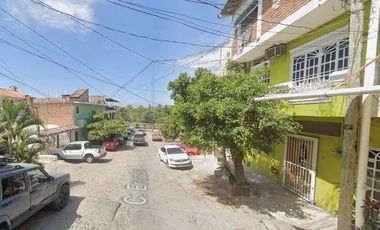VENTA DE CASA en PUERTO VALLARTA a solo 10 Minutos de PLAYA con 2 RECARAMAS