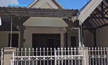 Rumah 2 Lantai Bunder Asri Kebomas Gresik