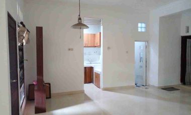 Rumah Mewah 2 Lantai GKB Manyar Gresik