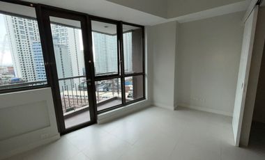For Sale: 1BR Unit with Balcony at KL Tower, Legaspi Village, Makati, P10.5M