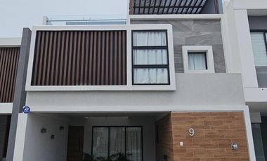 SE VENDE CASA EN FRACCIONAMIENTO EN Lomas de la Rioja II, Alvarado, Veracruz, México