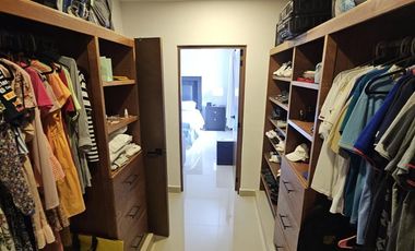 SE VENDE CASA EN FRACCIONAMIENTO EN Lomas de la Rioja II, Alvarado, Veracruz, México