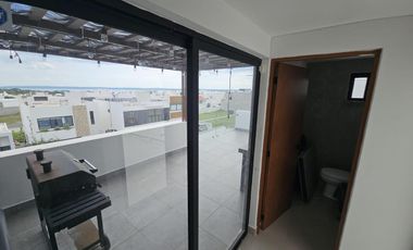 SE VENDE CASA EN FRACCIONAMIENTO EN Lomas de la Rioja II, Alvarado, Veracruz, México