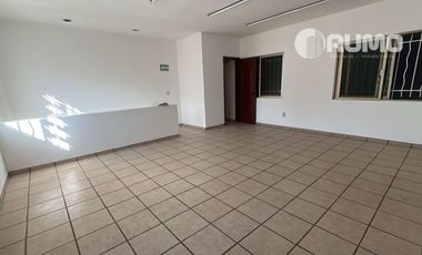 RENTA DE BODEGA CON OFICINAS