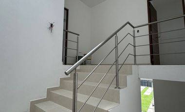 Hermosa Casa en Venta zona Burgos