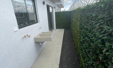 CASA EN PACHUCA, 3 RECAMARAS AMPLIOS ESPACIOS EN PRIVADA ESCRITURA INMEDIATA