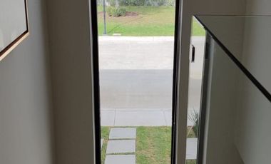 CASA EN PACHUCA, 3 RECAMARAS AMPLIOS ESPACIOS EN PRIVADA ESCRITURA INMEDIATA