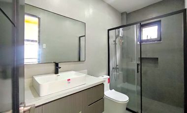 Modern 2Storey Single Detached with Swimming Pool House and Lot in BF Homes Paranaque