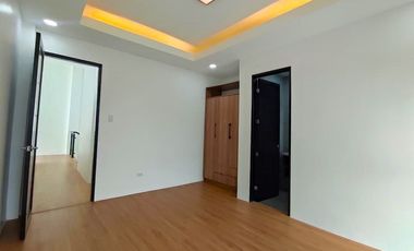 Modern 2Storey Single Detached with Swimming Pool House and Lot in BF Homes Paranaque