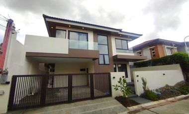 Newly-built Semi-Furnished 2Storey Single Detached House and Lot in BF Homes Paranaque