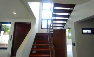 Newly-built Semi-Furnished 2Storey Single Detached House and Lot in BF Homes Paranaque