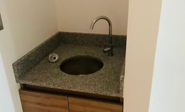 Alquilo excelente oficina de 20m2 en Magdalena