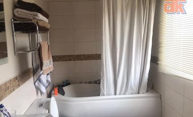 Renta Casa de Lujo en Tumbaco | Conjunto Privado | Vista al Ilaló | $💰 Inmejorable