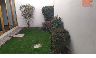 Renta Casa de Lujo en Tumbaco | Conjunto Privado | Vista al Ilaló | $💰 Inmejorable