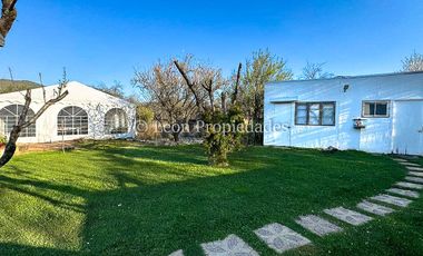 Leon Propiedades vende casa en condominio El encanto, Curacaví.