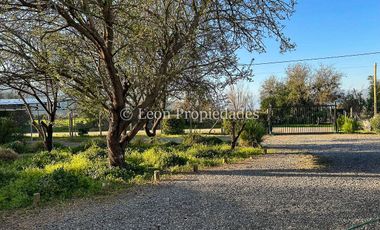 Leon Propiedades vende casa en condominio El encanto, Curacaví.