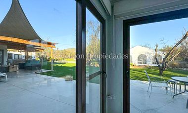 Leon Propiedades vende casa en condominio El encanto, Curacaví.