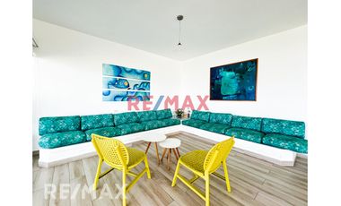Venta Casa De Playa Con Piscina Más Dos Departamentos Independientes Con 3 Cocheras