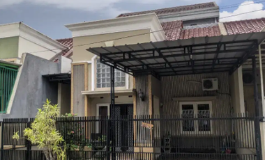 Rumah disewakan di Jawa Timur, Surabaya - Sebagian perabotan