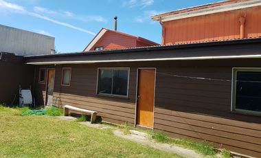 Amplio Terreno con Casa Calle Bueras