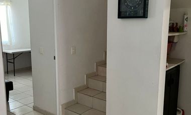 SE RENTA casa amueblada en Villa Sur cerca del El Dorado y El Mayorazgo