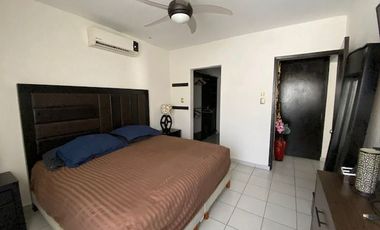 Rento Amplio Departamento Amueblado y Climatizado de 2 Recamaras, 1 estudio, 2 baños, cochera