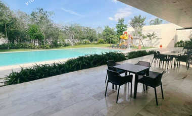 Casa en venta de 4 recamaras con alberca al Norte de Mérida en residencial Premium