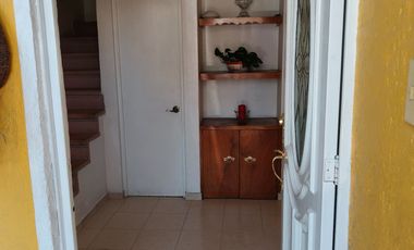 Casa a 5 min del Centro de Tepotzotlán, 3R, 1.5B, 2E, en Condominio Horizontal