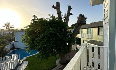 Depa grande con hermosa vista a unos pasos de orilla de rio y embarcadero junto al club de golf